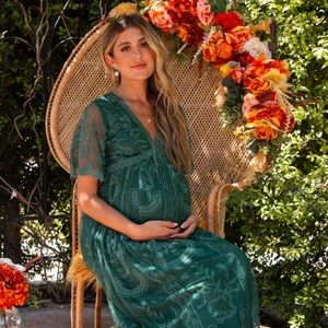 ⭐️SOLD⭐️Lace Mesh Overlay Maternity Maxi Dress
